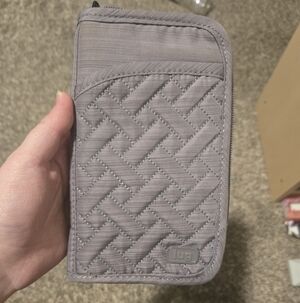 Lug Quilted Wallet in Soft Gray